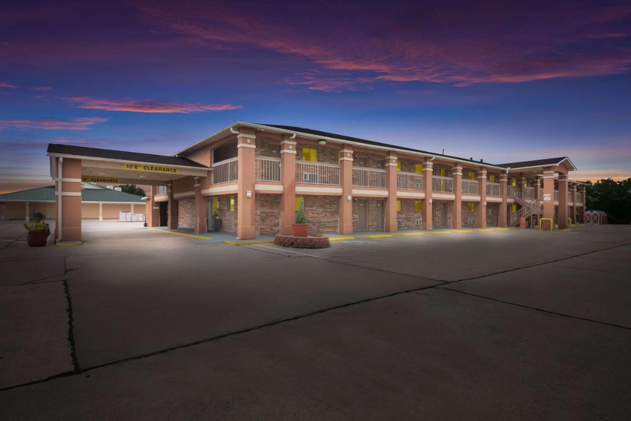 Hotel Surestay By Western 2*