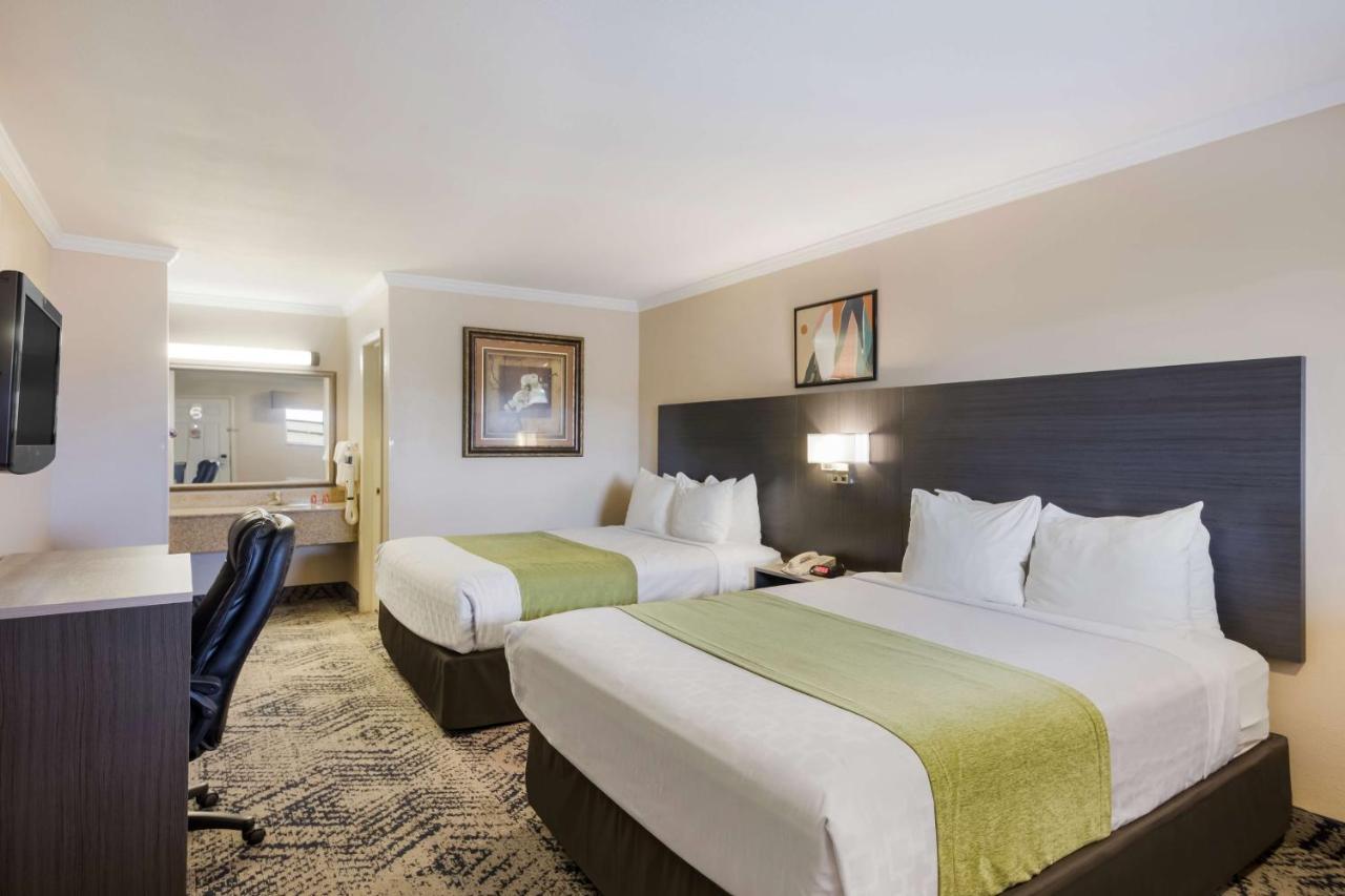 Surestay By Western Hotel 2*
