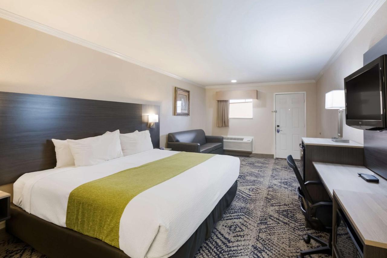 Surestay By Best Western Rockdale